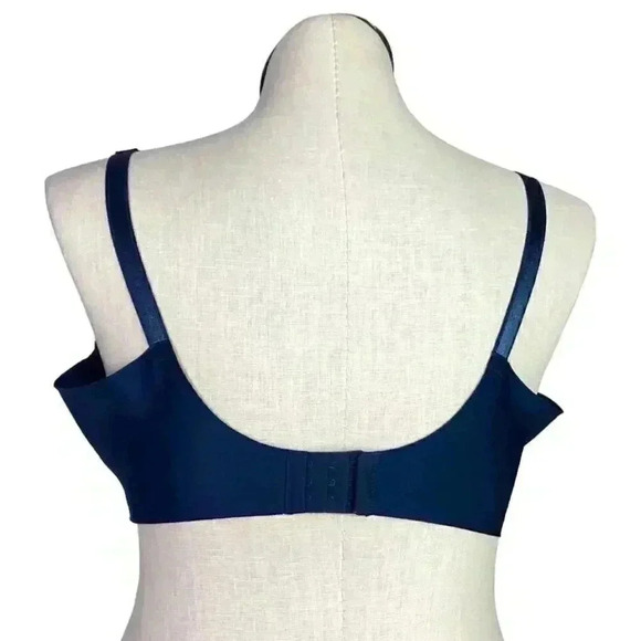 Warners Simply Perfect Women 42D Smoothing Underwire Full-Figure Contour Bra - Picture 5 of 9